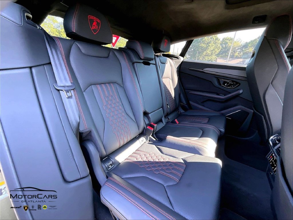 Used 2025 Lamborghini Urus Performante AWD/4WD image 26