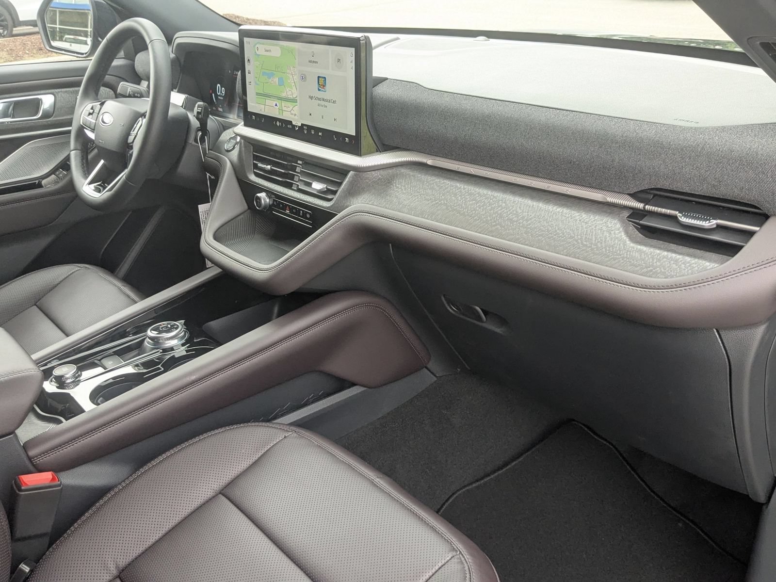 New 2026 Ford Explorer Platinum w/ LUX Leather Package AWD/4WD image 41