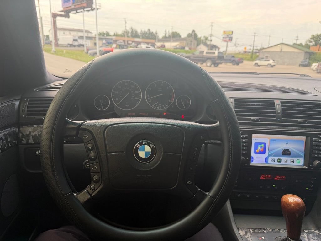 Used 2001 BMW 740iL RWD image 23