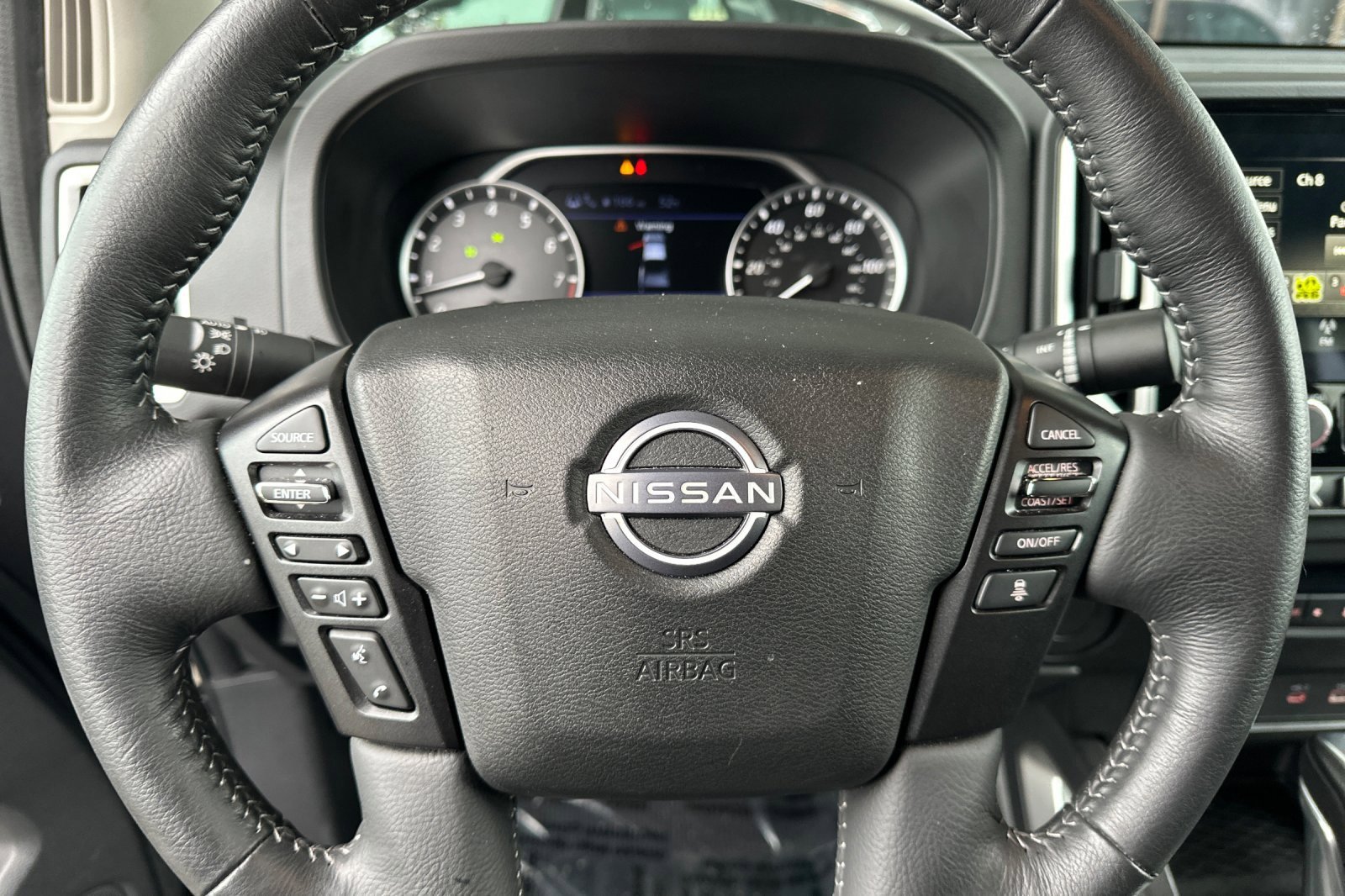 Used 2025 Nissan Frontier SV w/ SV Convenience Package image 24