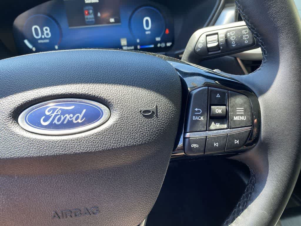 Used 2025 Ford Escape Platinum AWD/4WD image 21