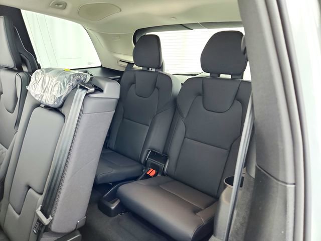New 2026 Volvo XC90 B6 Plus w/ Protection Package Premier image 25