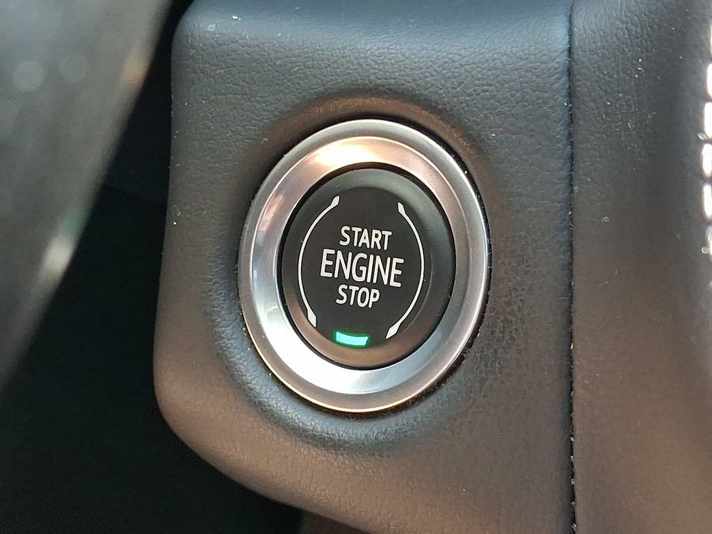 Certified 2022 Chevrolet Tahoe Z71 w/ Off-Road Capability Package AWD/4WD image 25