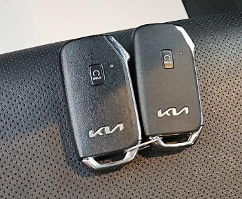 Used 2022 Kia Telluride LX AWD/4WD image 17