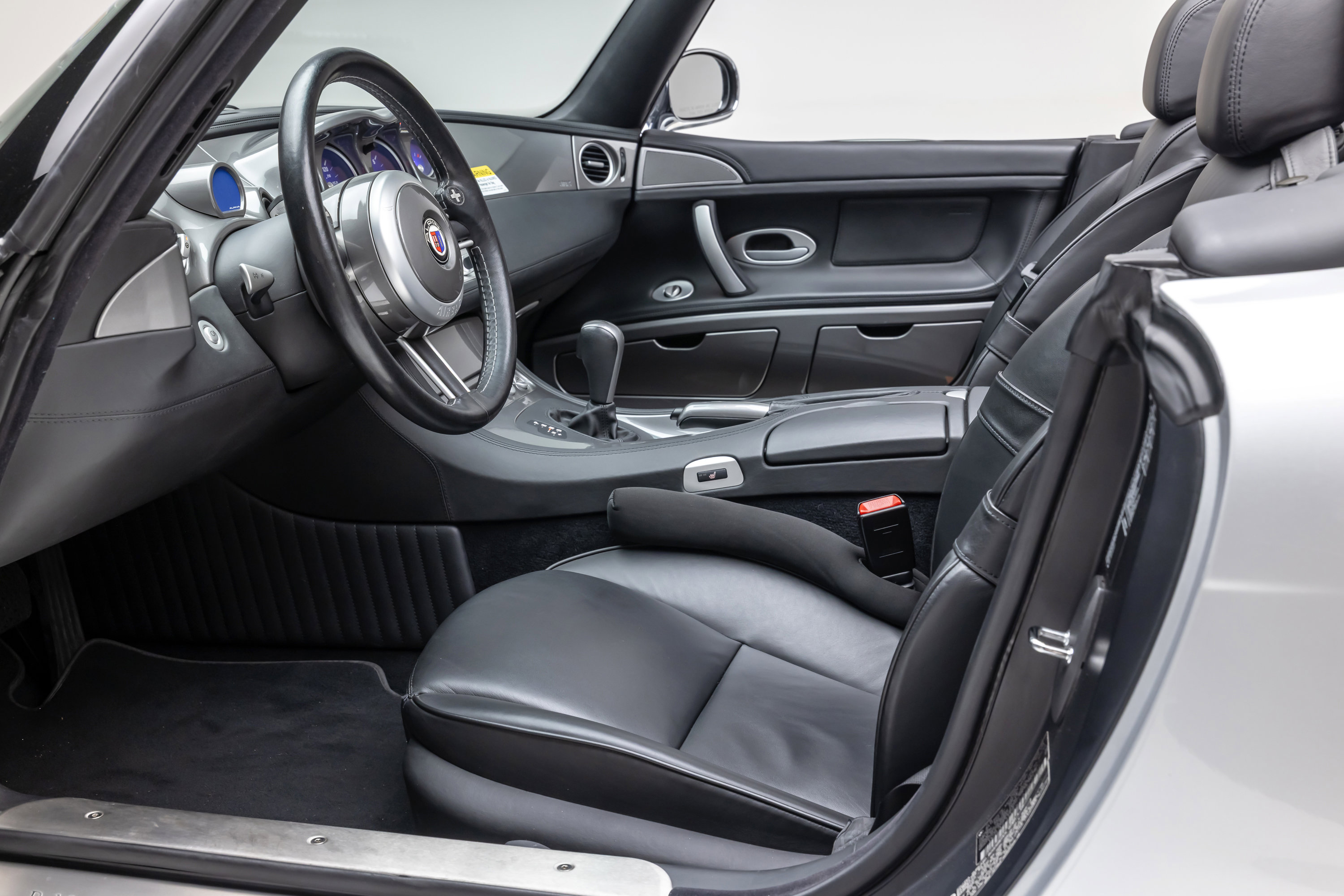 Used 2003 BMW Z8 image 63