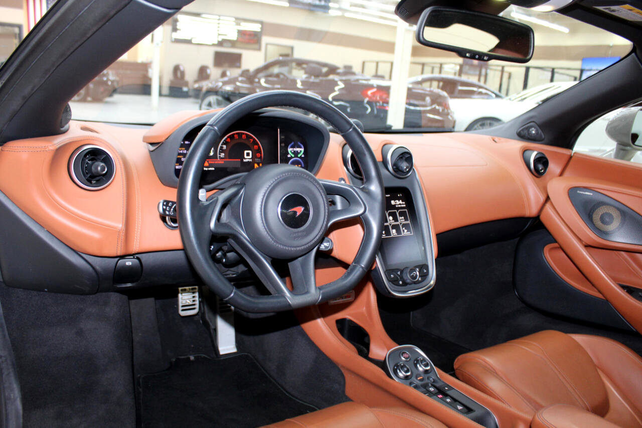 Used 2017 McLaren 570S Coupe image 18