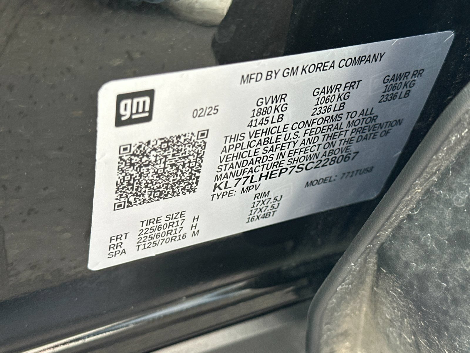 Used 2025 Chevrolet Trax LT FWD image 26
