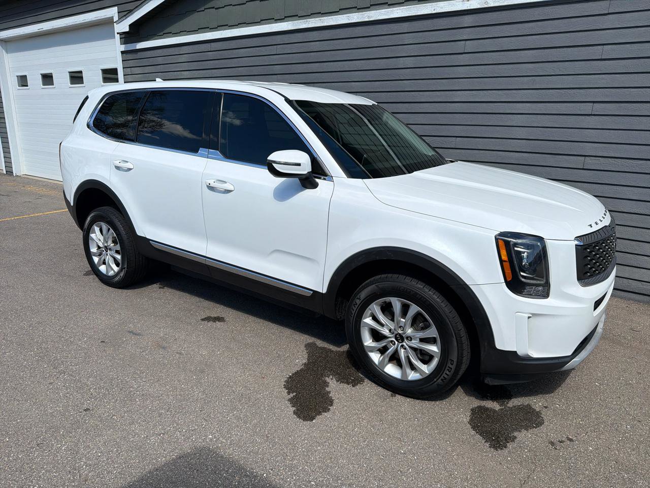 Used 2020 Kia Telluride LX FWD image 7