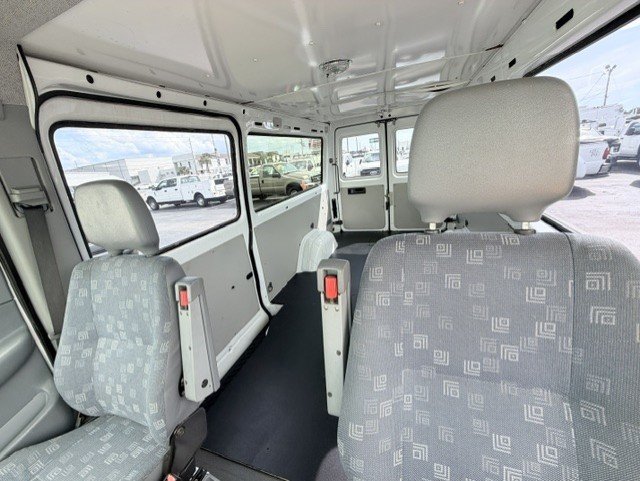 Used 2005 Dodge Sprinter 2500 w/ PWR Convenience Group RWD image 18