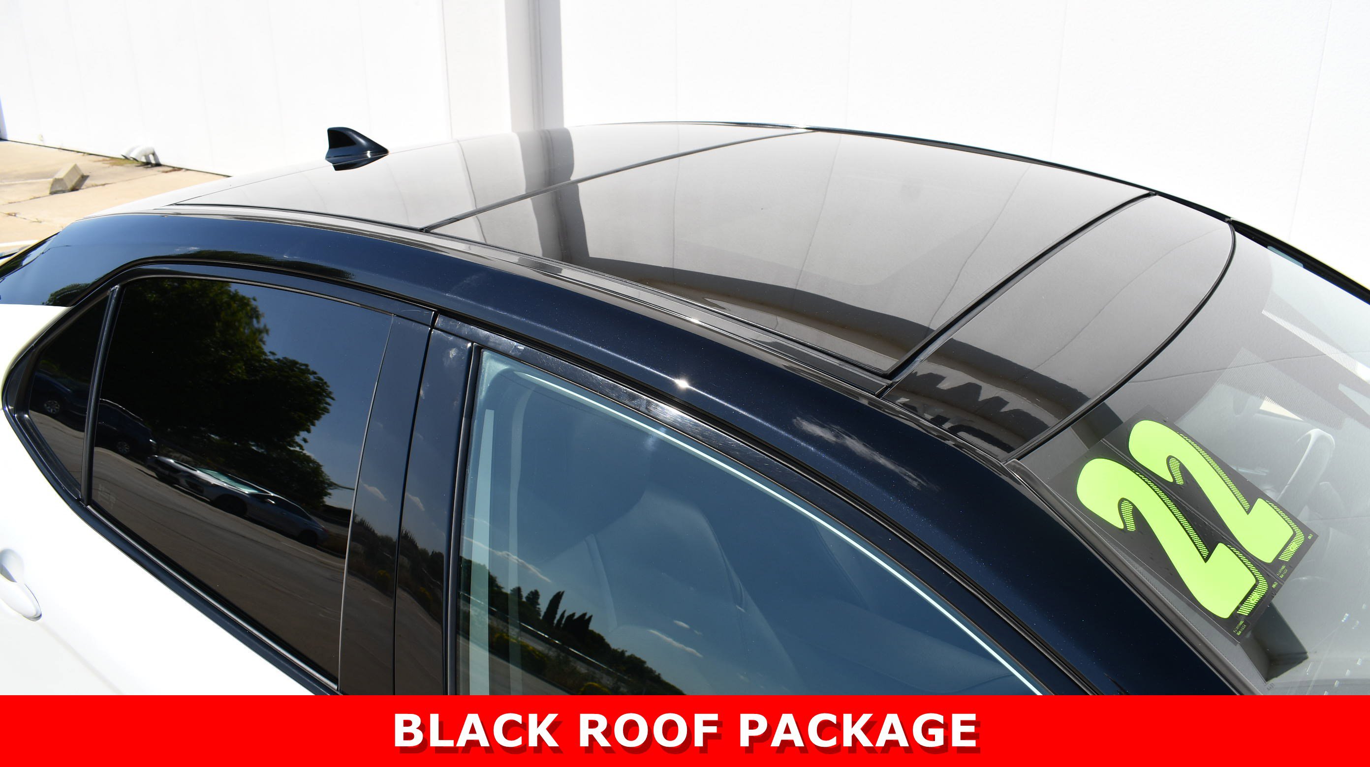 Used 2022 Toyota Camry XSE FWD image 6