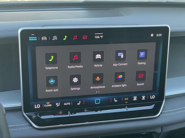 New 2026 Volkswagen Tiguan SE R-Line FWD image 12