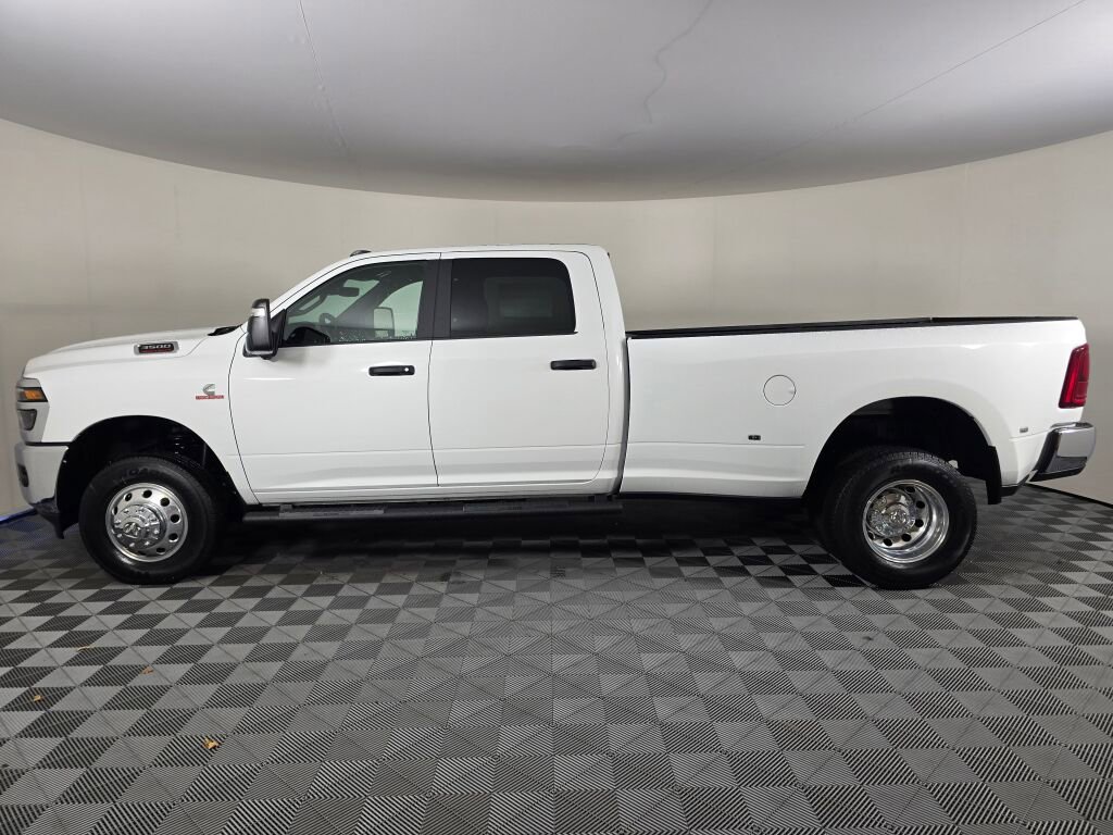 New 2026 RAM 3500 Tradesman image 7