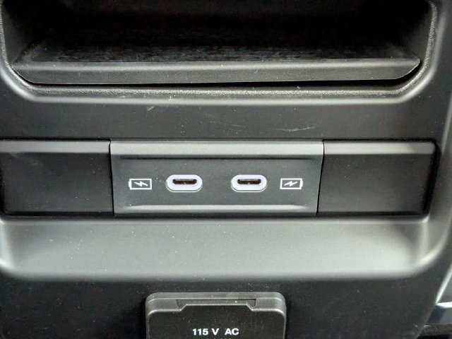 New 2026 RAM 3500 Big Horn AWD/4WD image 15