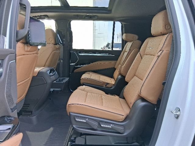 New 2026 Cadillac Escalade ESV Luxury w/ Touring Package RWD image 28