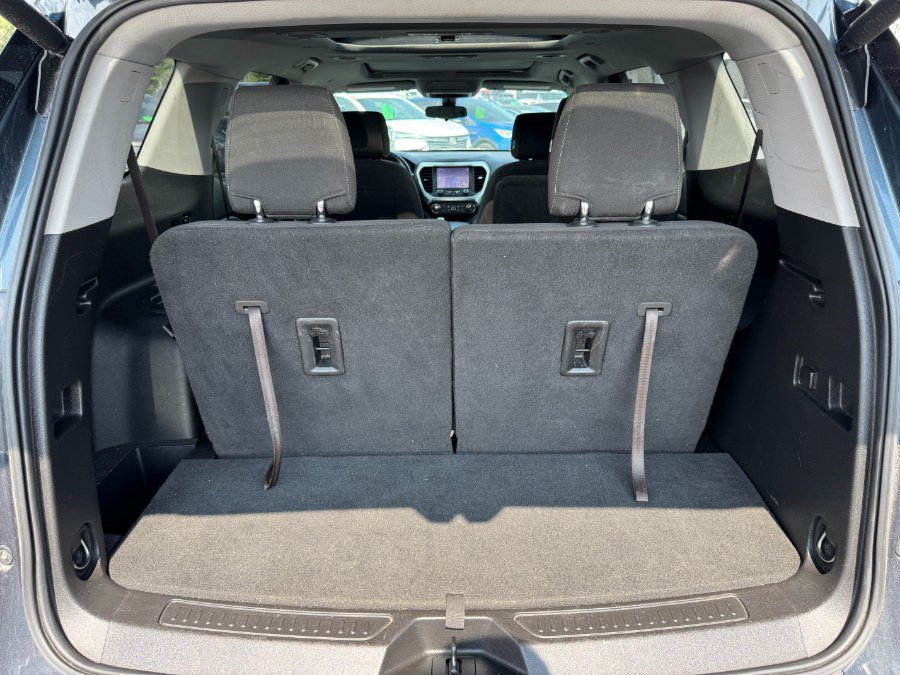 Used 2019 GMC Acadia SLE FWD image 18