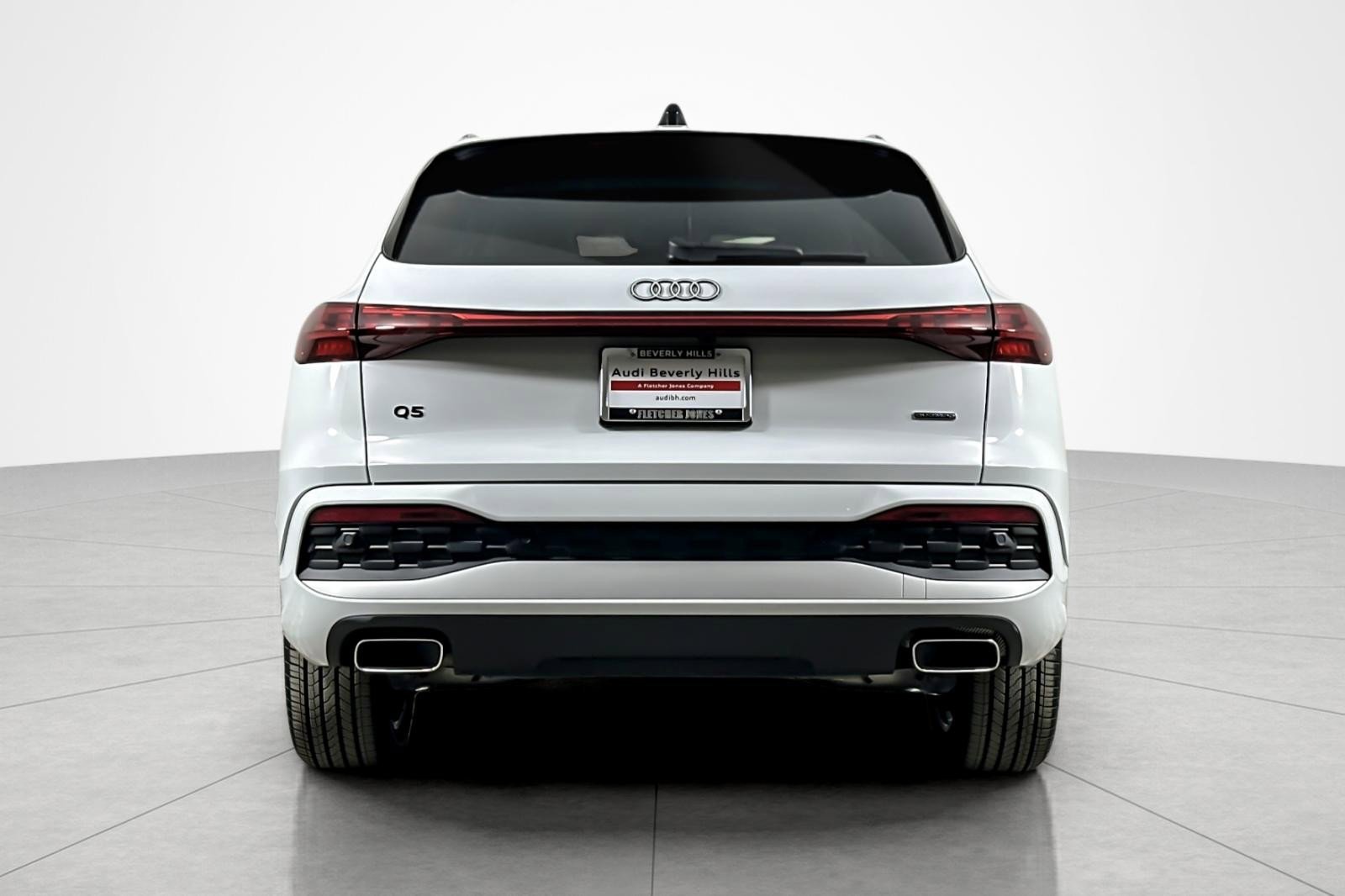 Used 2025 Audi Q5 Premium w/ Convenience Package AWD/4WD image 4