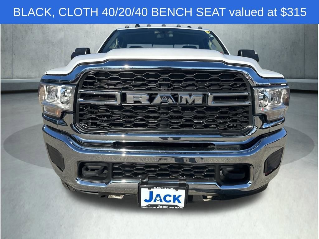 Used 2019 RAM 2500 Tradesman w/ Chrome Appearance Group image 11
