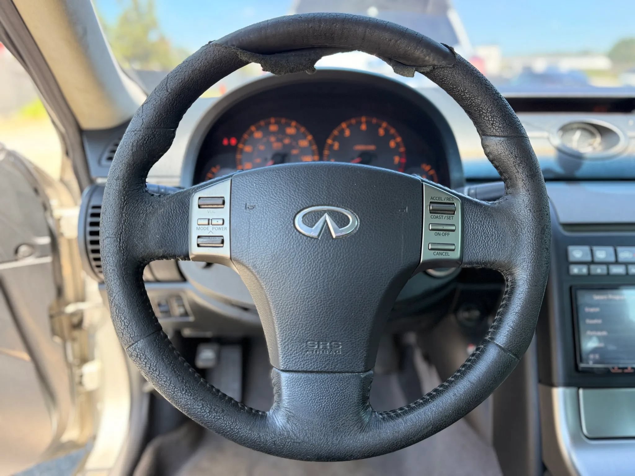 Used 2004 INFINITI G35 Coupe w/ Premium Pkg RWD image 24