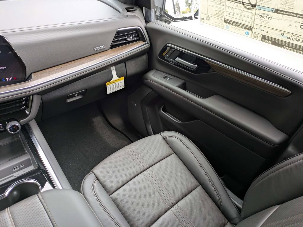 New 2026 Chevrolet Suburban High Country w/ Sun And Tow Package AWD/4WD image 20