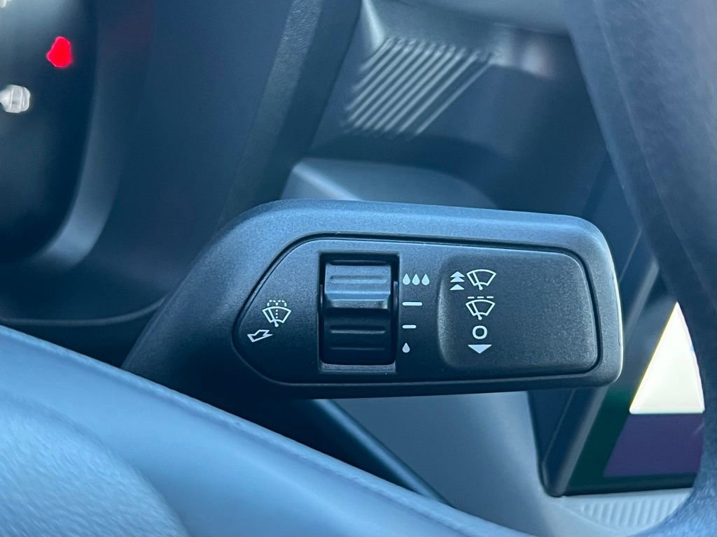 Used 2025 Ford Maverick XL image 31