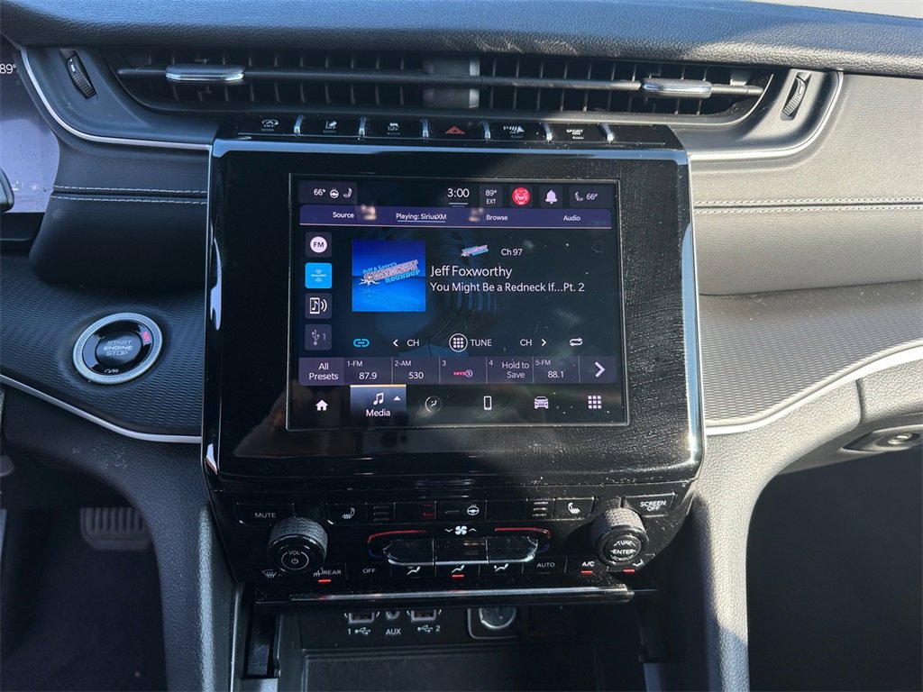 Used 2024 Jeep Grand Cherokee Altitude image 18