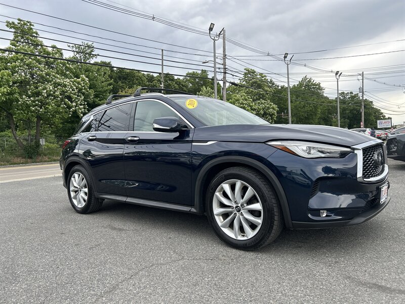 Used 2019 INFINITI QX50 Essential w/ Proactive Package AWD/4WD image 3