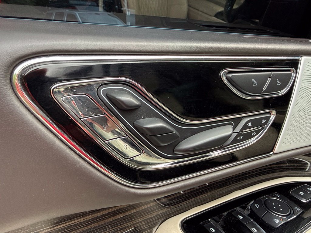 Used 2022 Lincoln Navigator Black Label AWD/4WD image 21