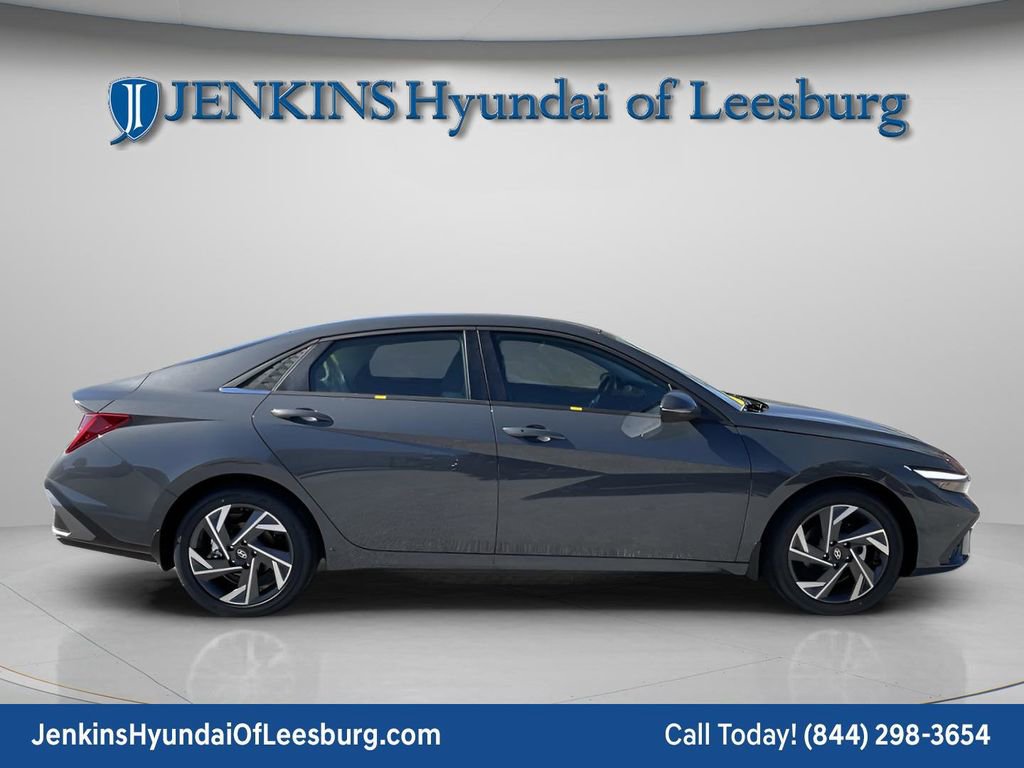 New 2026 Hyundai Elantra Limited image 3