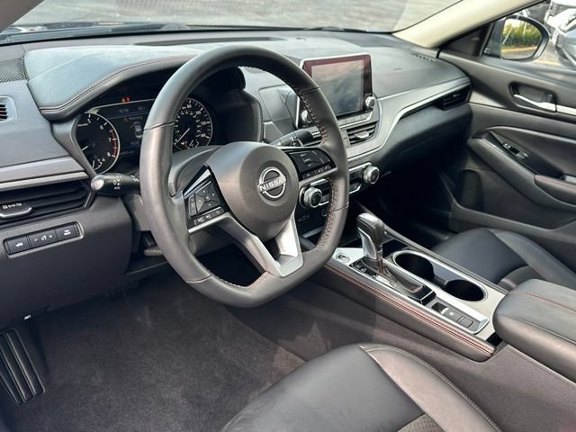 Used 2024 Nissan Altima 2.5 SR AWD/4WD image 30