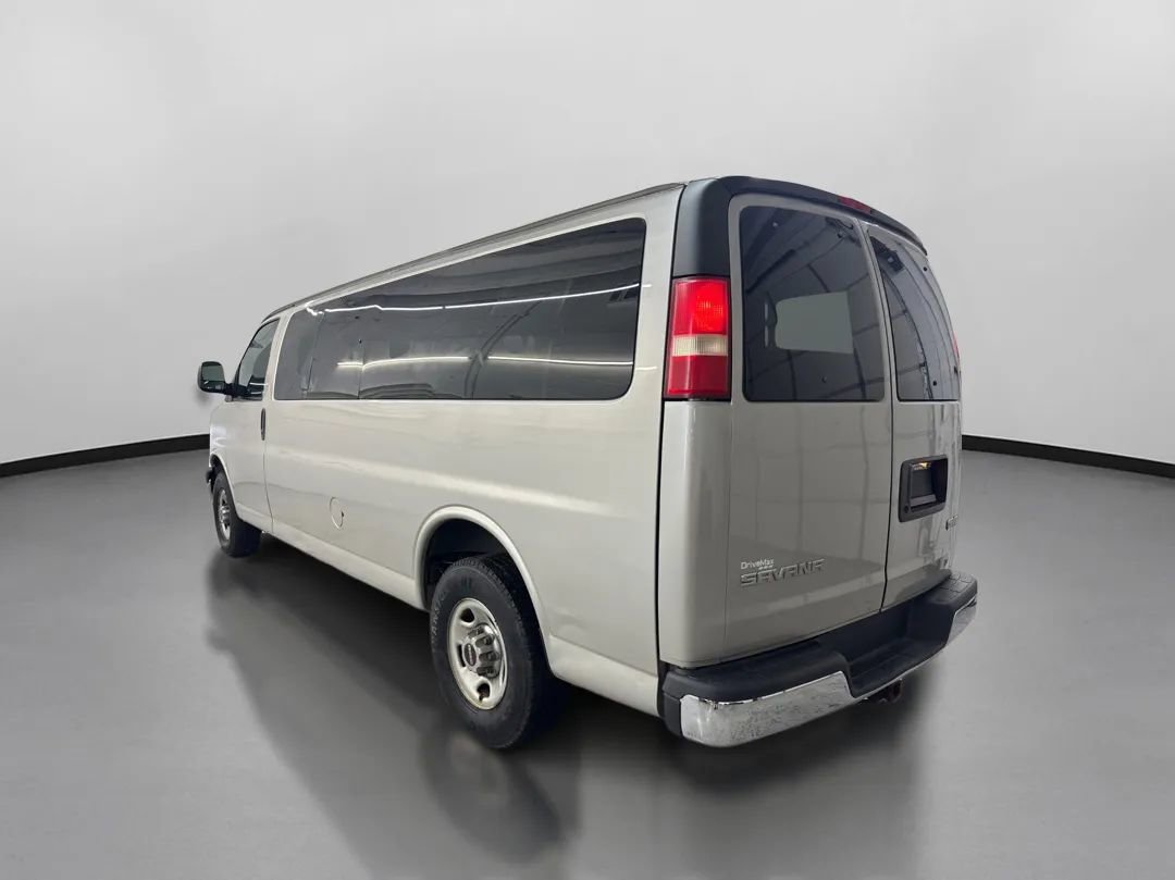 Used 2008 GMC Savana 3500 Extended Passenger w/ LT Preferred Equipment Group image 7