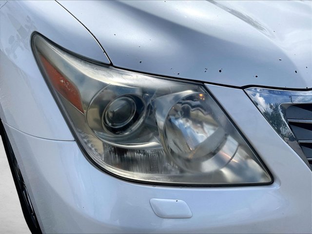 Used 2011 Lexus LX 570 4WD w/ Luxury Pkg w/Pre-crash image 28