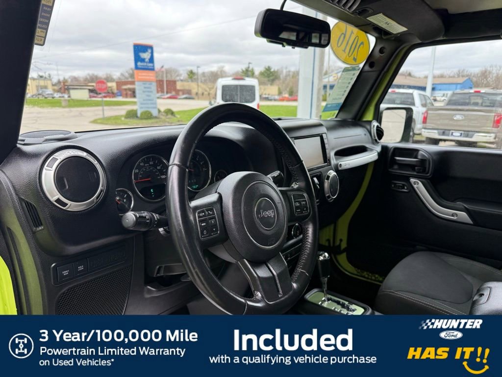 Used 2016 Jeep Wrangler Unlimited Rubicon w/ Connectivity Group image 2