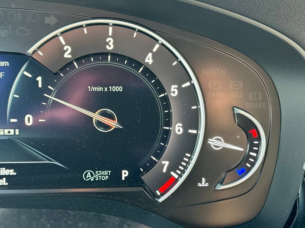 Used 2018 BMW M550i xDrive AWD/4WD image 27