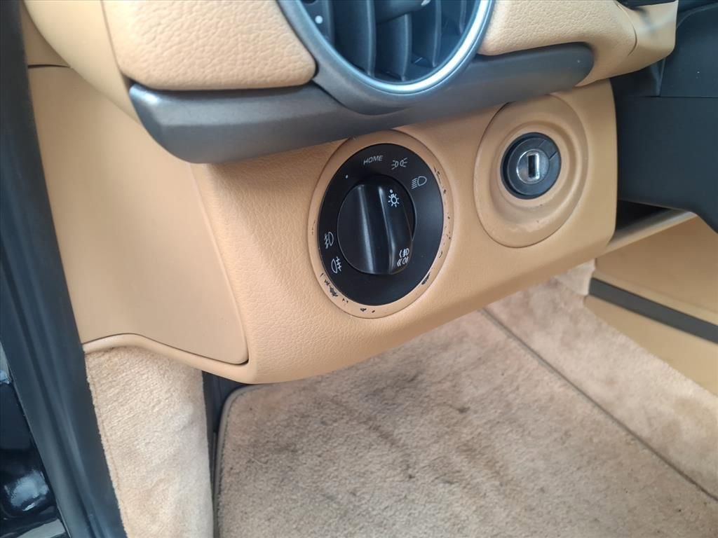 Used 2005 Porsche Boxster Base image 28