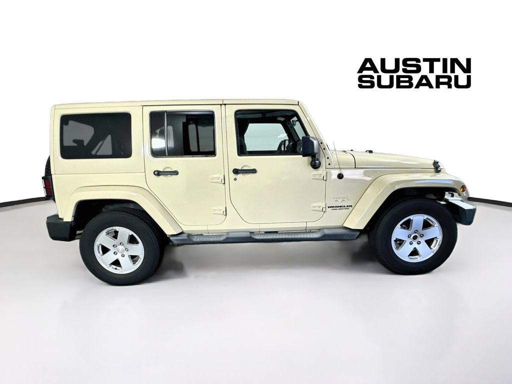 Used 2012 Jeep Wrangler Unlimited Sahara w/ Dual Top Group AWD/4WD image 8