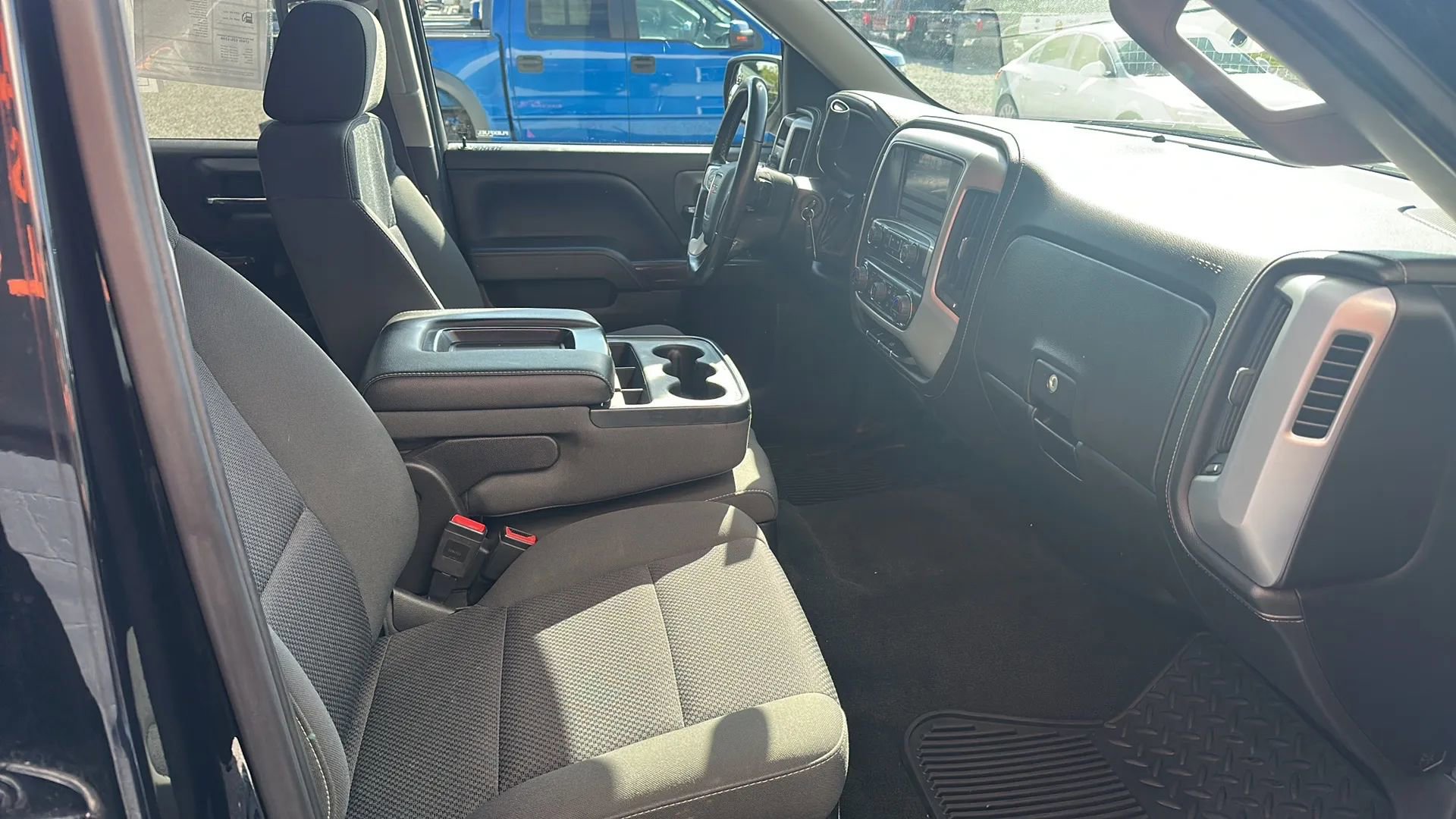 Used 2017 GMC Sierra 1500 SLE w/ SLE Value Package image 14