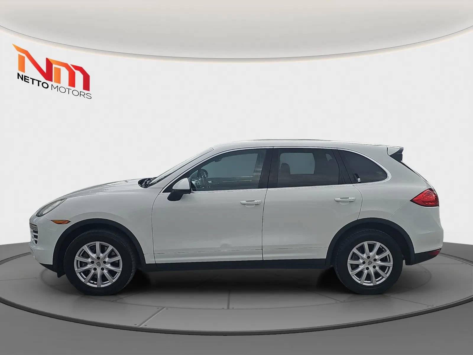 Used 2014 Porsche Cayenne image 2