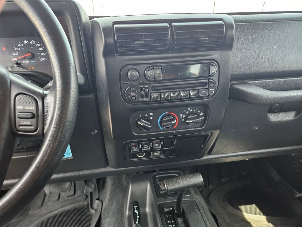 Used 2004 Jeep Wrangler X w/ Wheel Plus Group AWD/4WD image 17