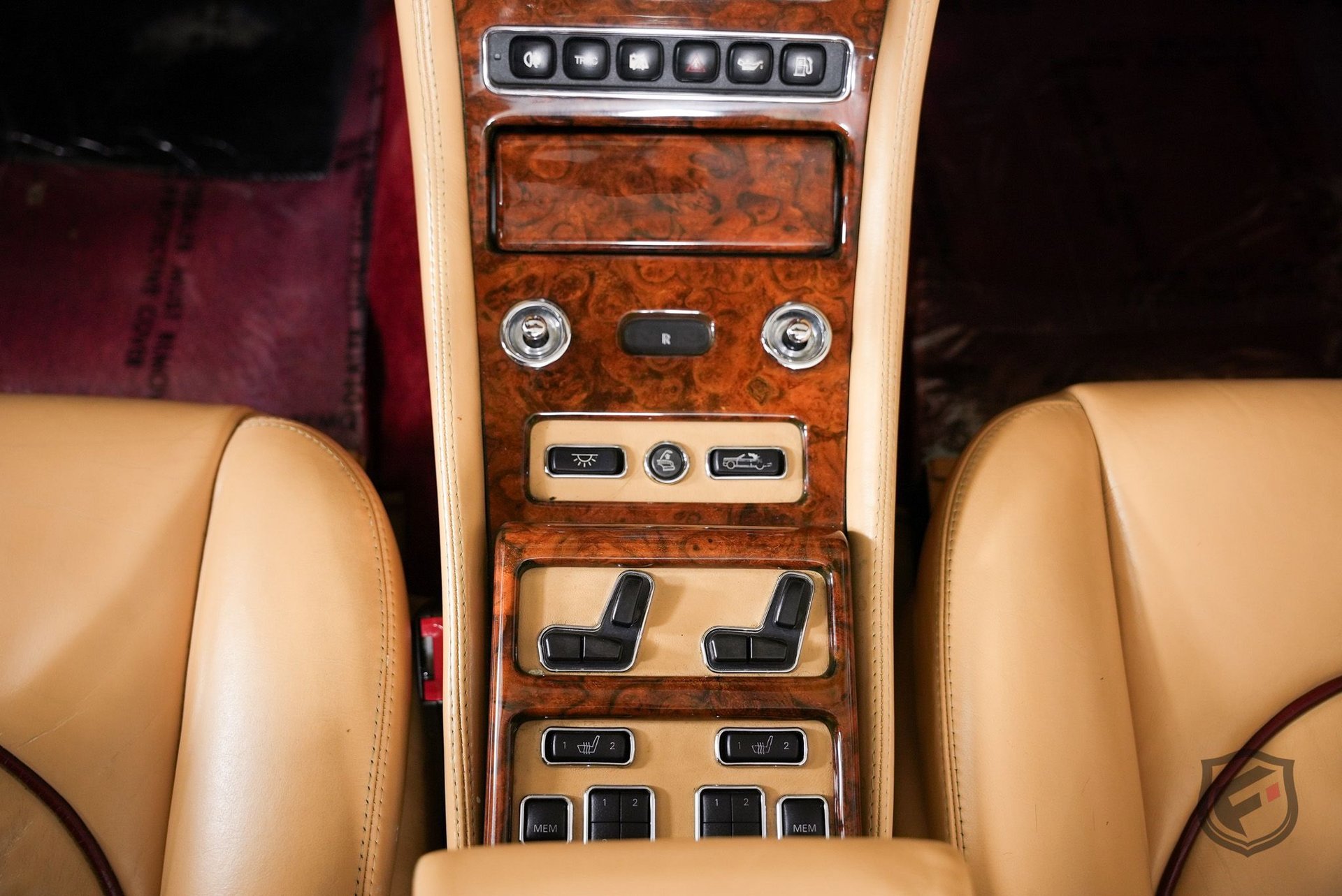 Used 2001 Rolls-Royce Corniche image 20