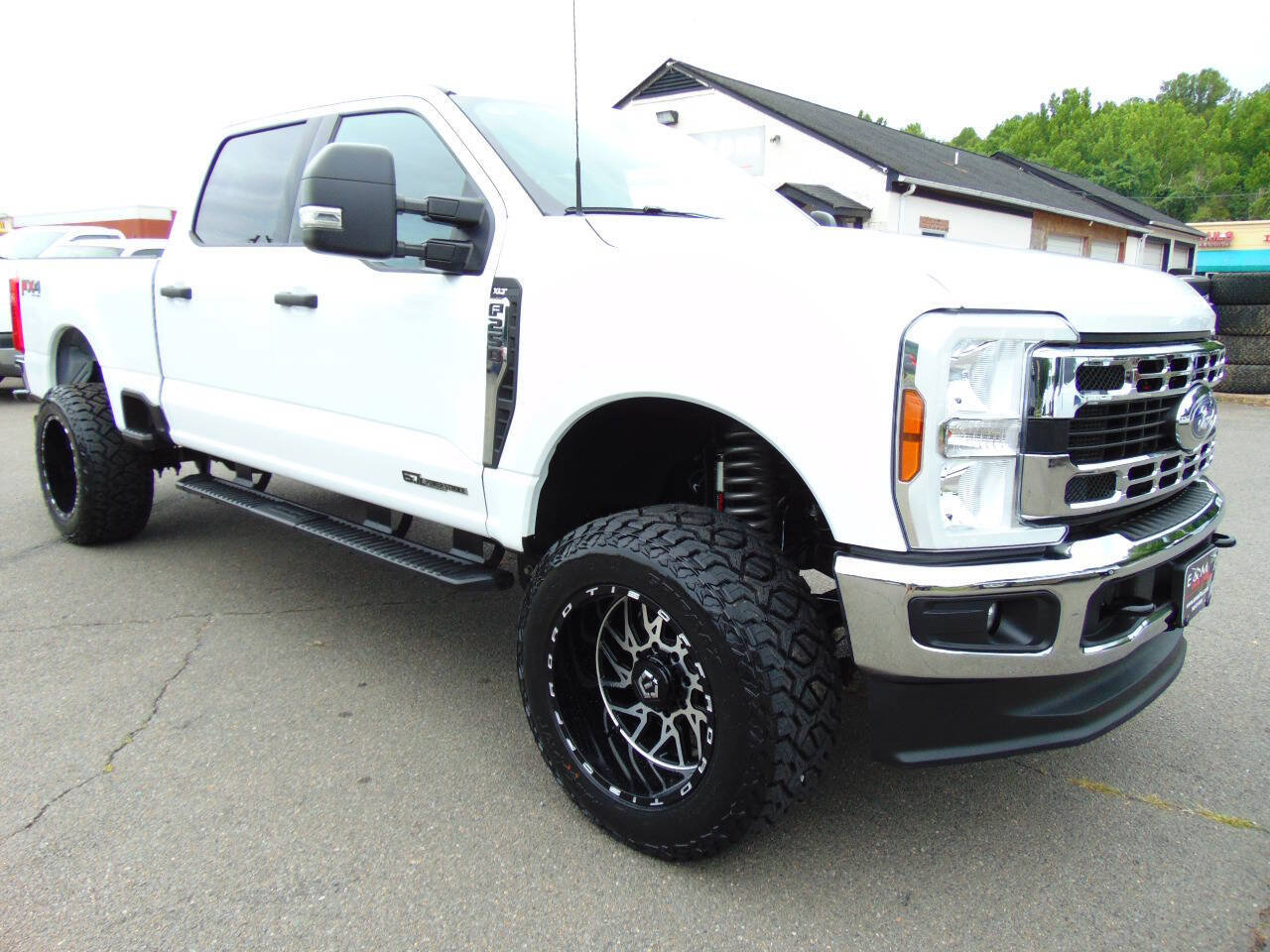 Used 2025 Ford F250 XLT AWD/4WD image 39