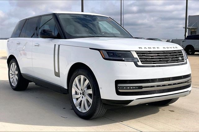 New 2026 Land Rover Range Rover SE image 2