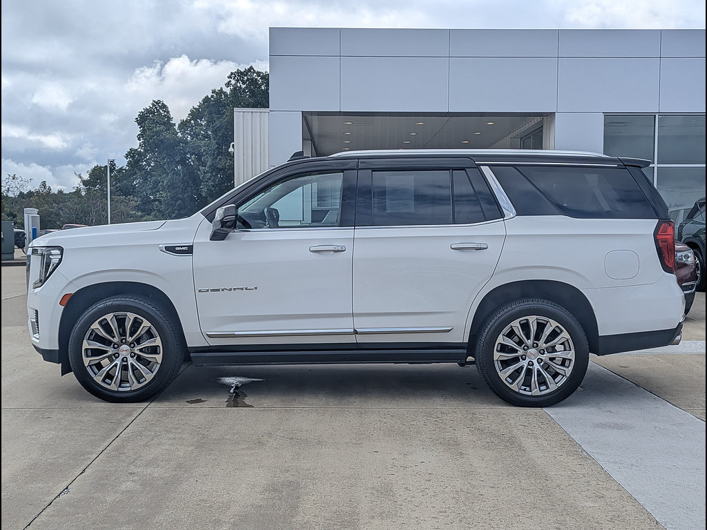 Used 2021 GMC Yukon Denali w/ Denali Premium Package AWD/4WD image 9