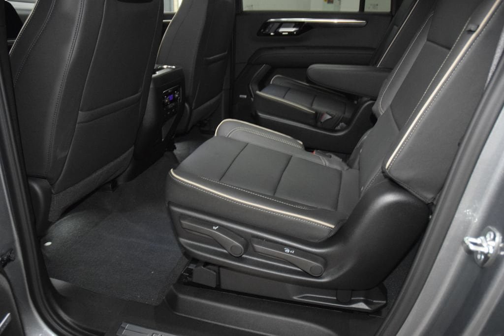New 2026 Chevrolet Suburban Premier AWD/4WD image 43