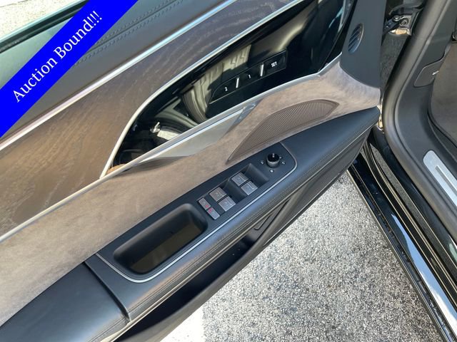 Used 2021 Audi A8 L 3.0T w/ Luxury Package image 12