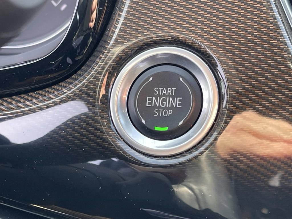 Certified 2025 Cadillac XT6 Premium Luxury w/ Platinum Package image 37