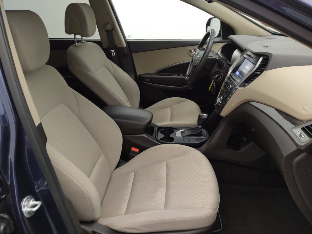 Used 2017 Hyundai Santa Fe SE image 21