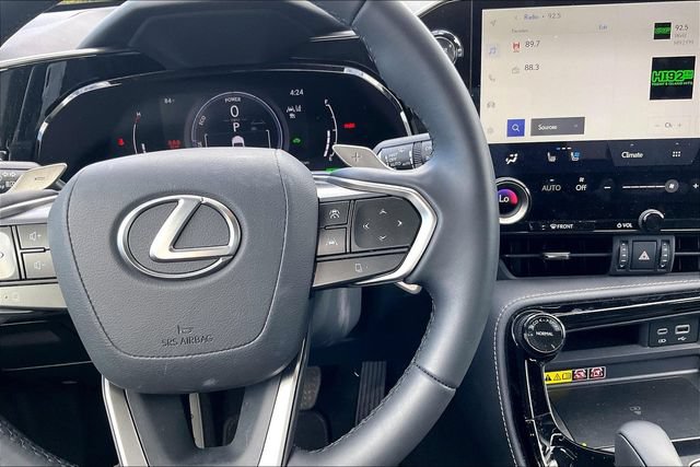 Used 2025 Lexus NX 350h AWD w/ Premium Package image 18