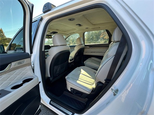 Used 2022 Hyundai Palisade Calligraphy image 19