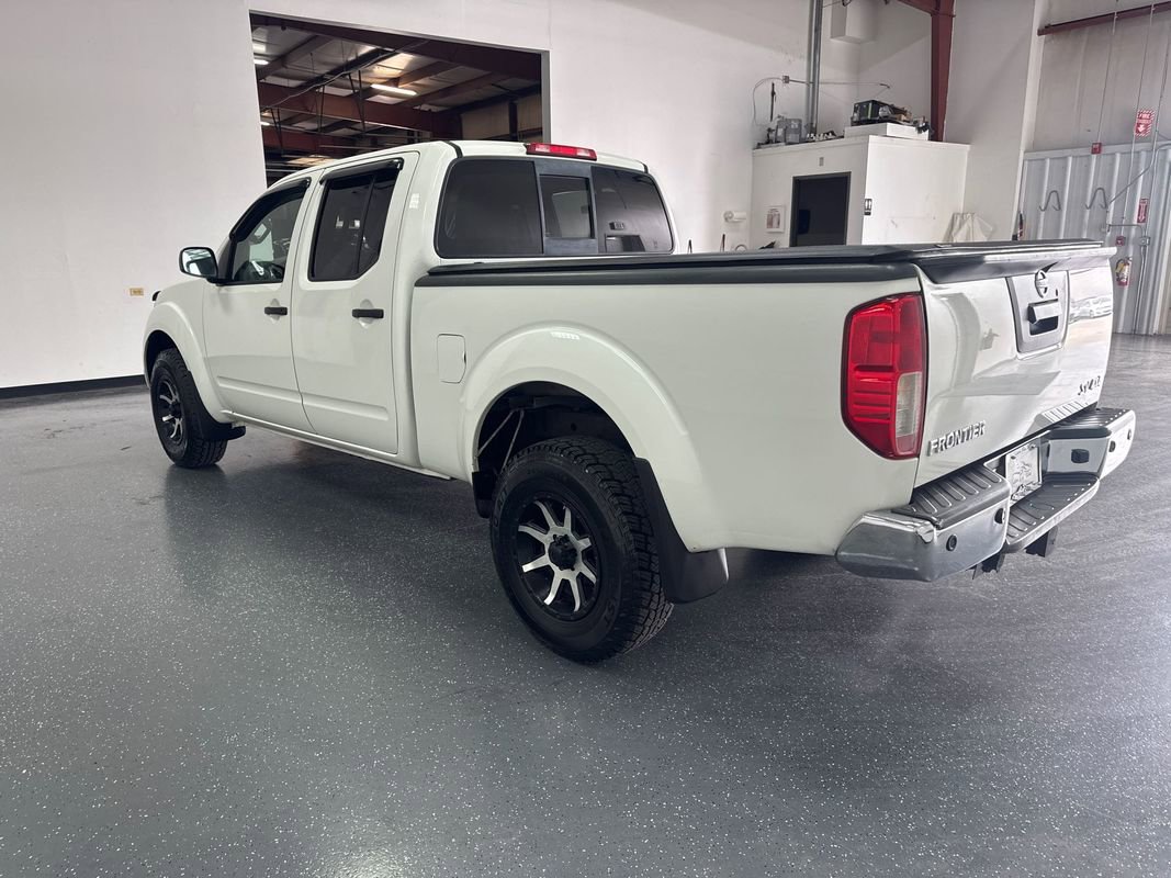 Used 2014 Nissan Frontier SV w/ SV Value Truck Package AWD/4WD image 6