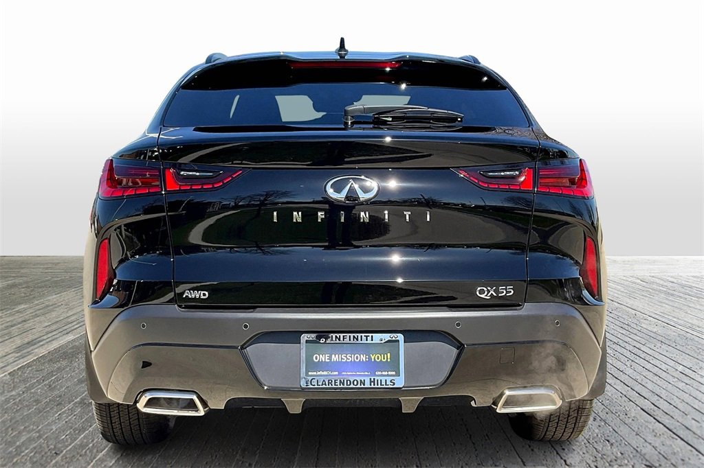New 2025 INFINITI QX55 Essential image 4